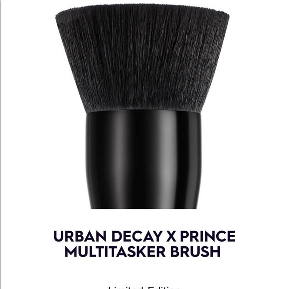 BNWT!🖤Urban decay x prince multitasker brush limited Edition 🖤 - Picture 8 of 8